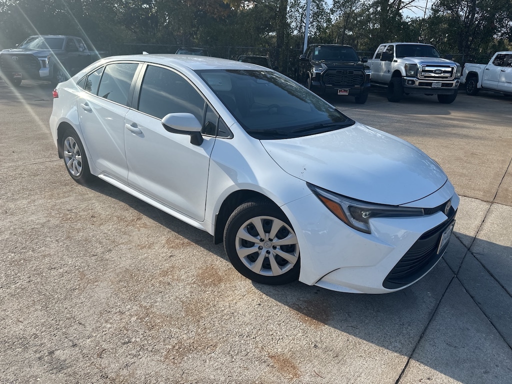 Used 2025 Toyota Corolla Hybrid LE w/8-Inch Toyota Audio Multimedia Sedan