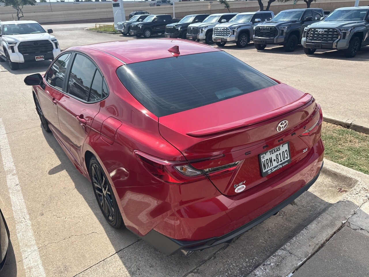 2025 Toyota Camry SE photo 4