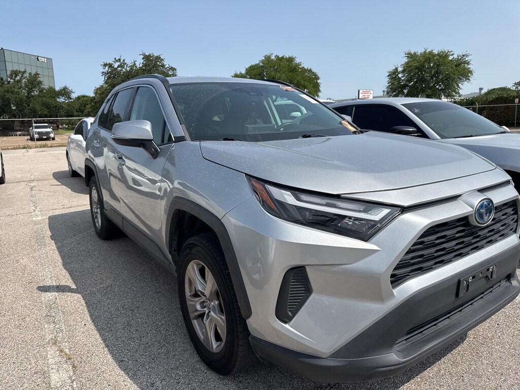 Used 2023 Toyota RAV4 Hybrid XLE w/17-Inch Silver Aluminum Alloy SUV