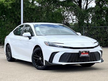 2026 Toyota Camry SE Sedan
