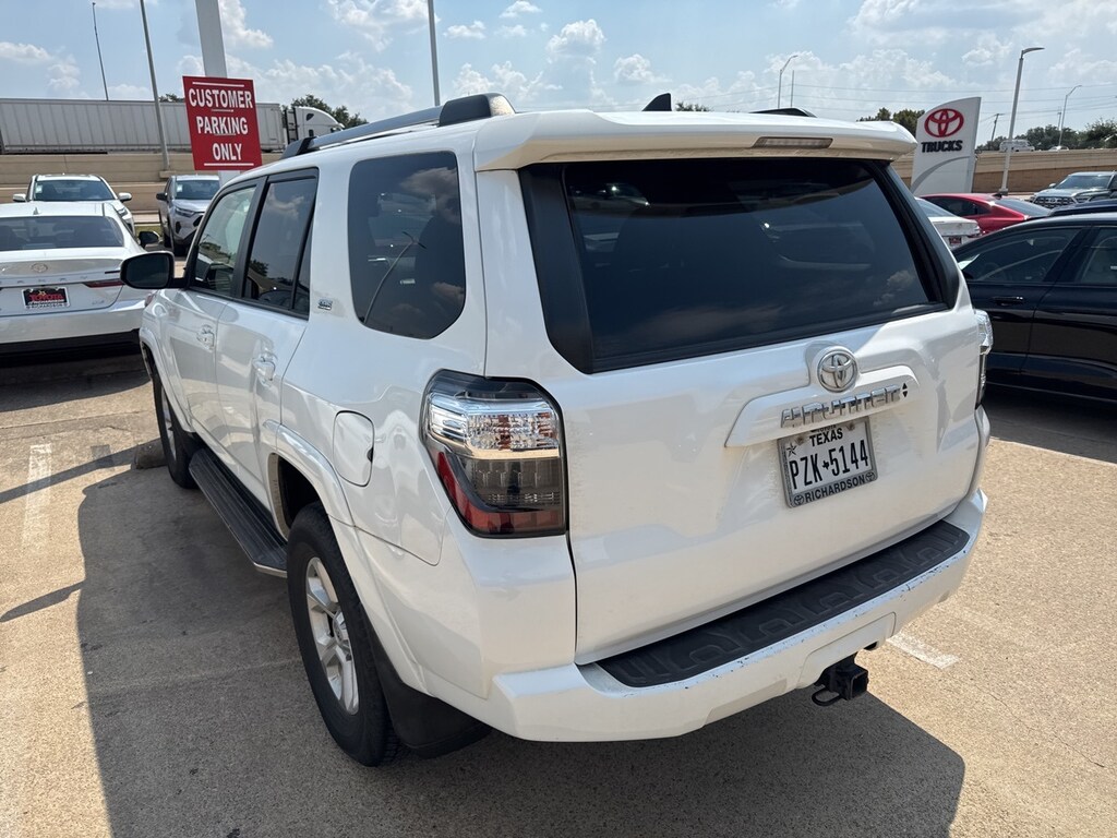 Used 2021 Toyota 4Runner SR5 w/Smart Key/17-in 6-Spoke Alloy SUV