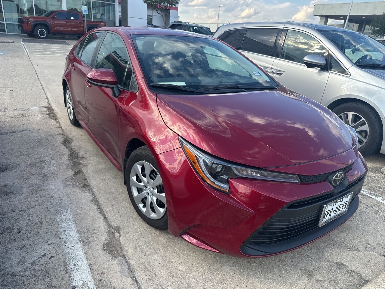 2025 Toyota Corolla LE photo 2