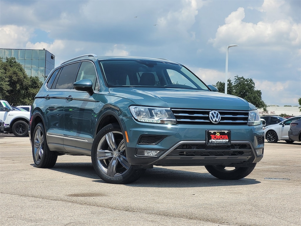 Used 2020 Volkswagen Tiguan w/Panoramic Sunroof Package 4motion SUV