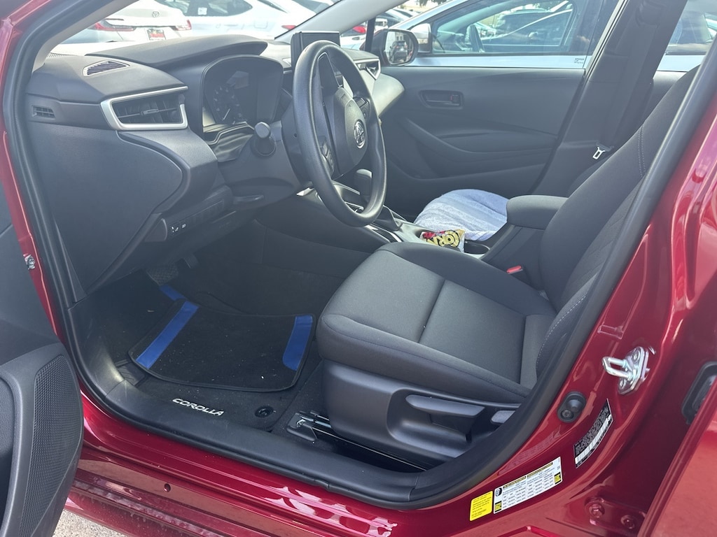 Used 2025 Toyota Corolla LE w/8-Inch Toyota Audio Multimedia Sedan