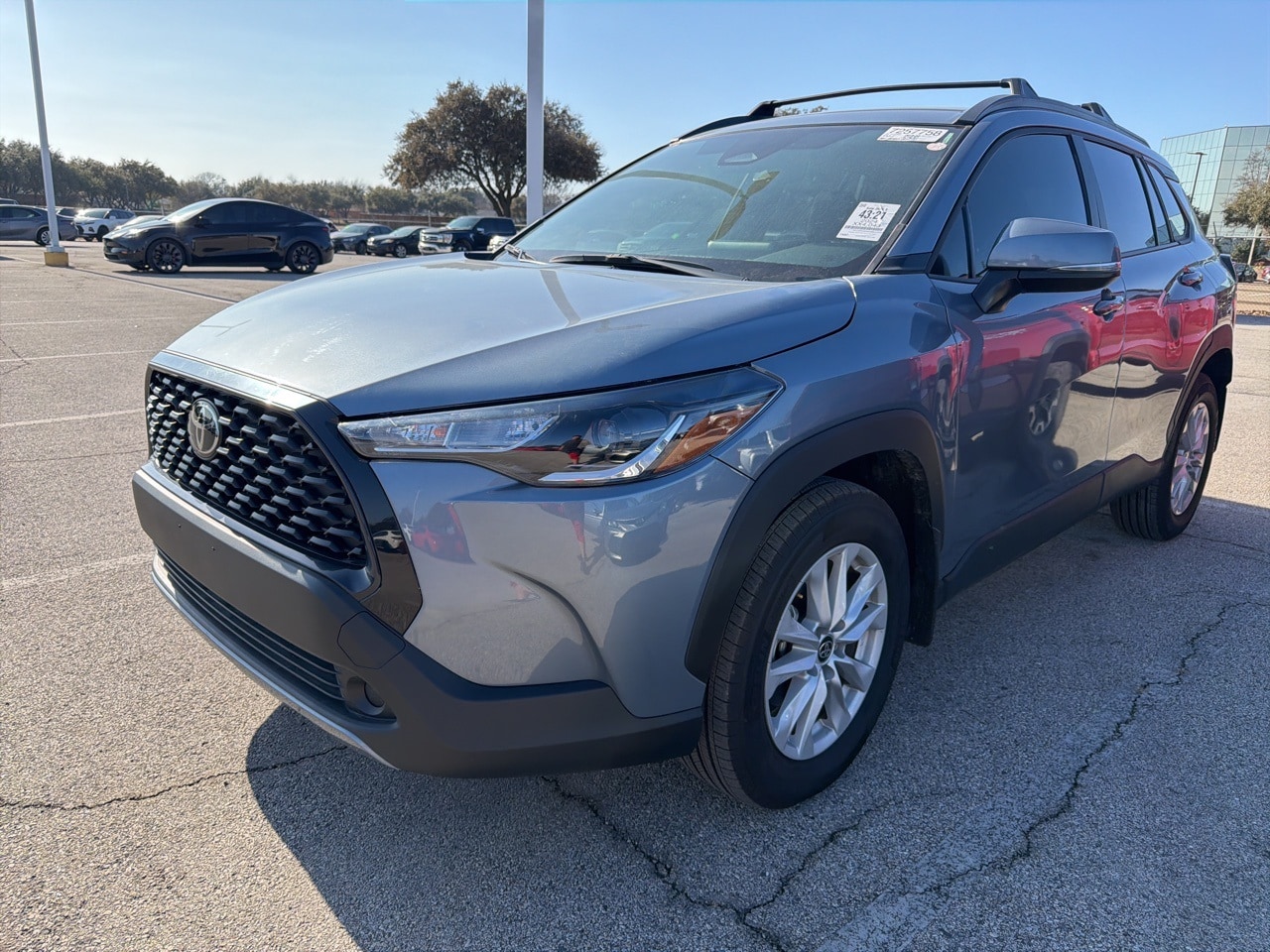 2024 Toyota Corolla Cross LE