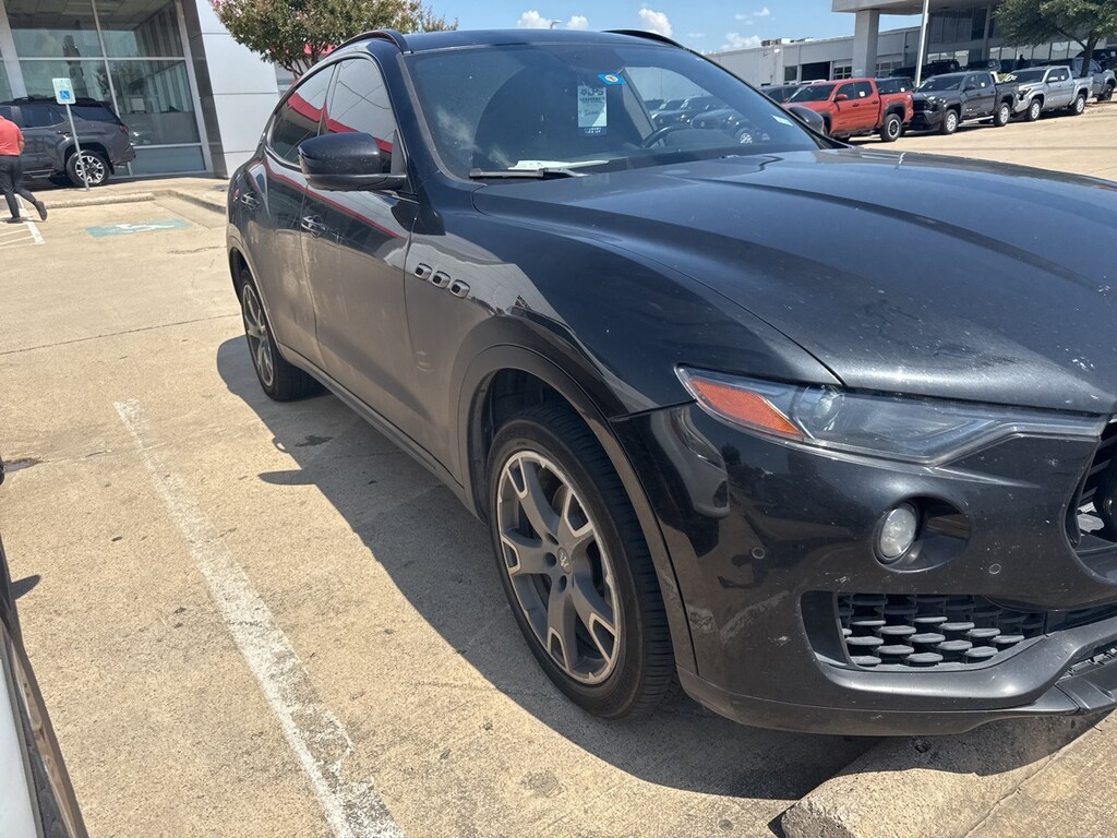 Used 2018 Maserati Levante Base w/Navigation/Leather/19-in Alloy SUV