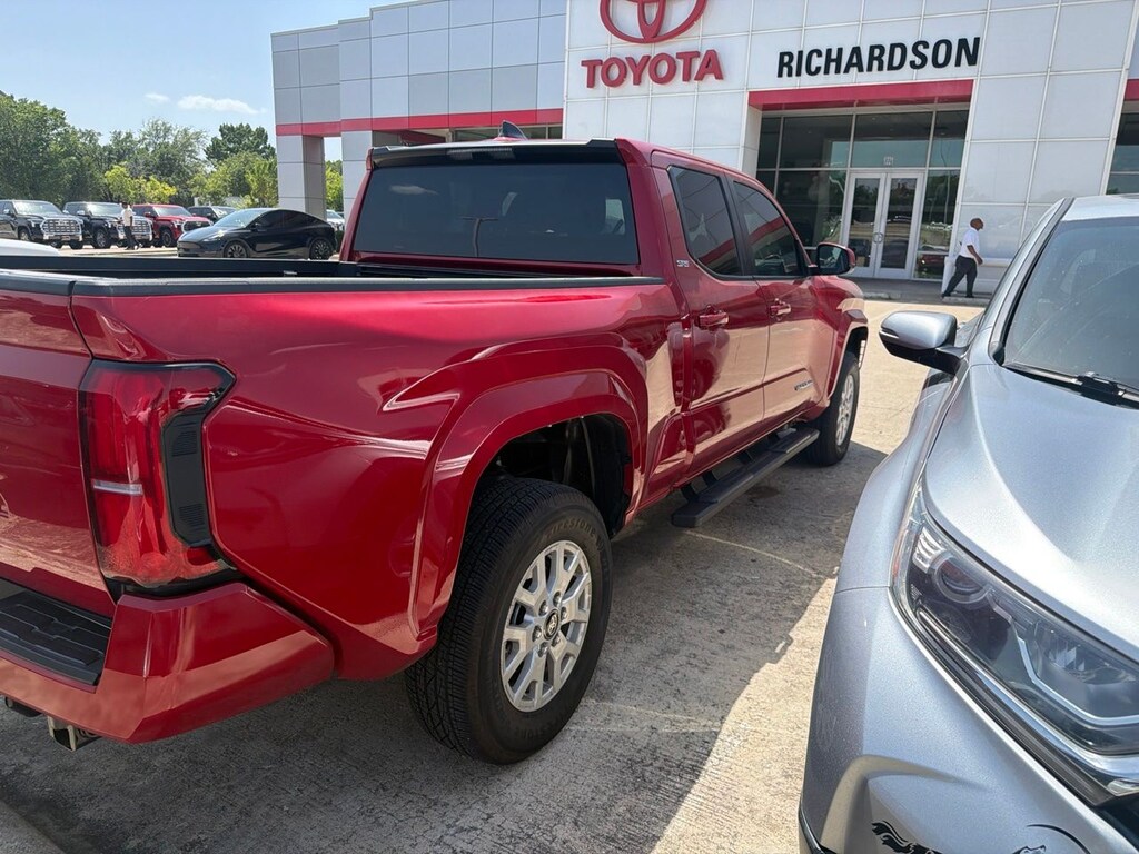 Used 2026 Toyota Tacoma SR5 w/17-Inch Styled Alloy Wheels Truck Double Cab