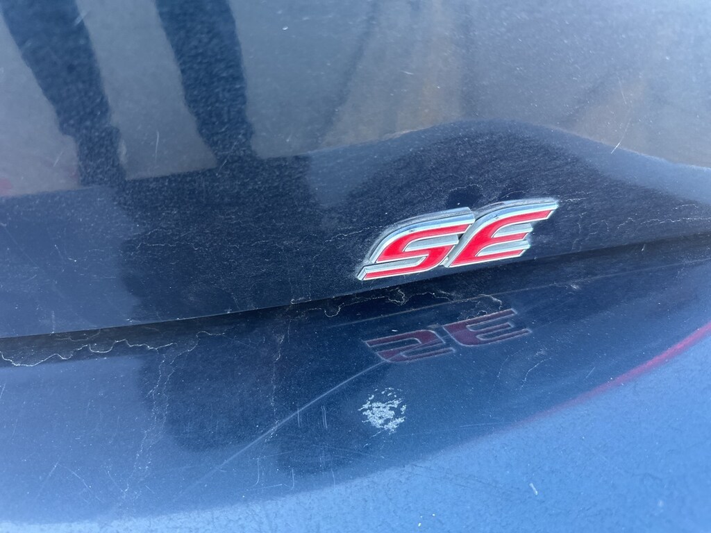 Used 2020 Toyota Corolla Hatchback SE w/16-in Silver Metallic Painted Aluminum Hatchback