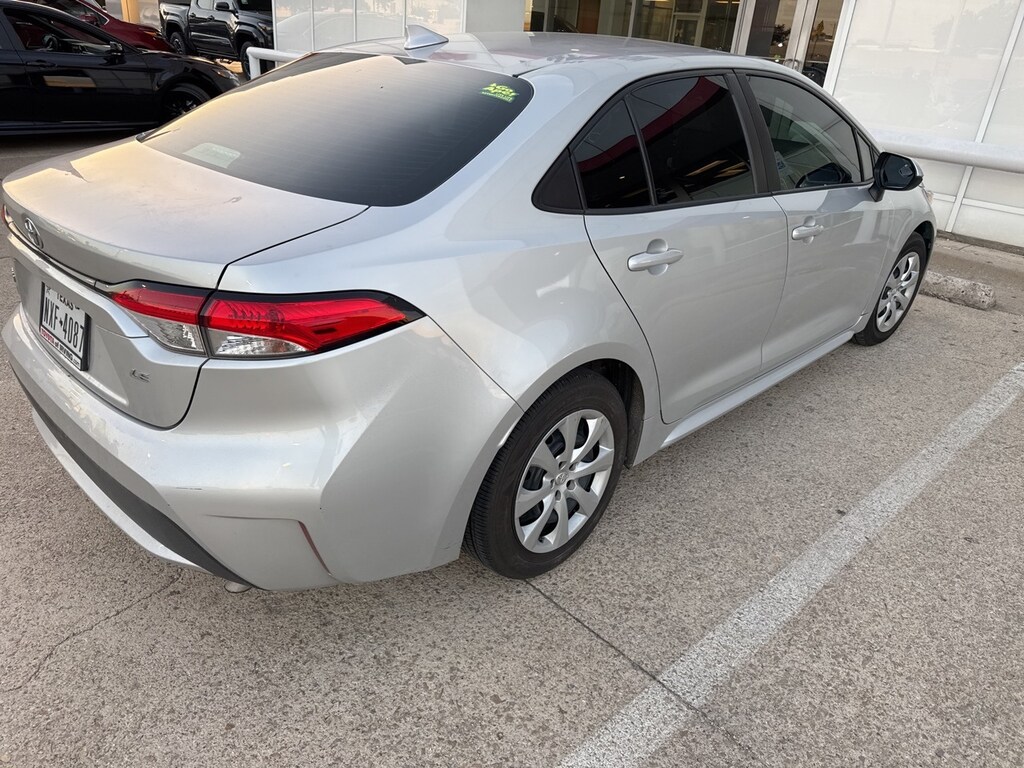 Used 2020 Toyota Corolla LE Sedan