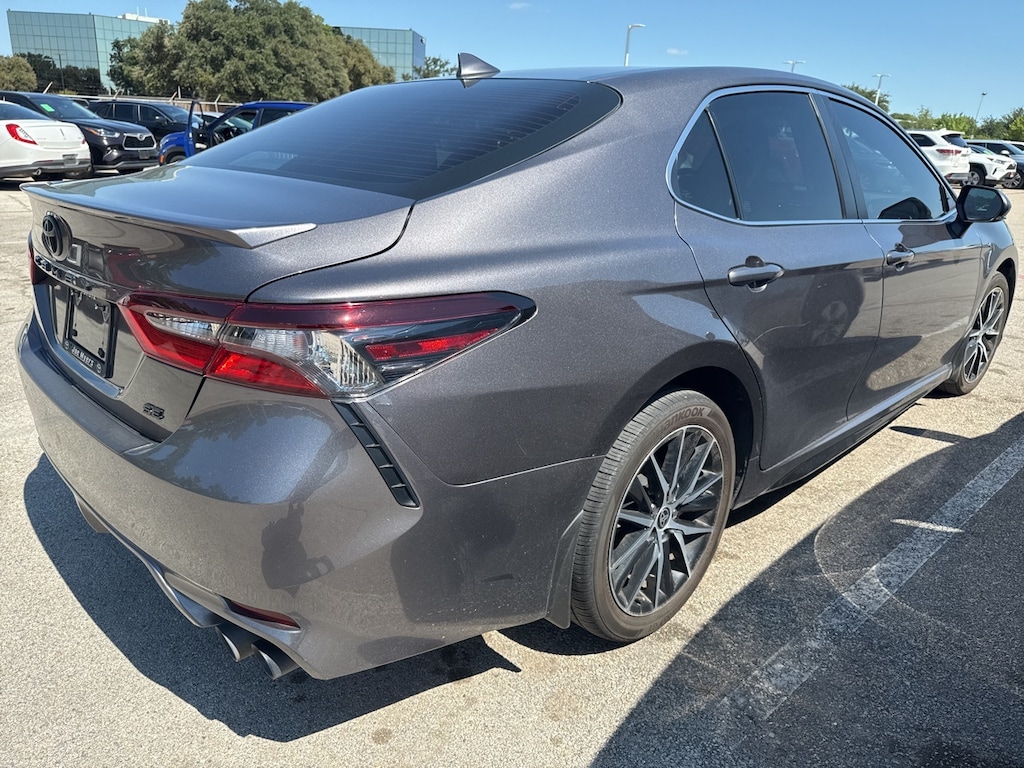 Used 2023 Toyota Camry SE w/18-Inch Alloy/Exterior Parking Camera Sedan