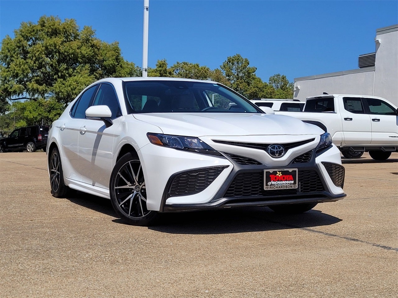 Used 2023 Toyota Camry SE with VIN 4T1T11AK0PU839774 for sale in Richardson, TX