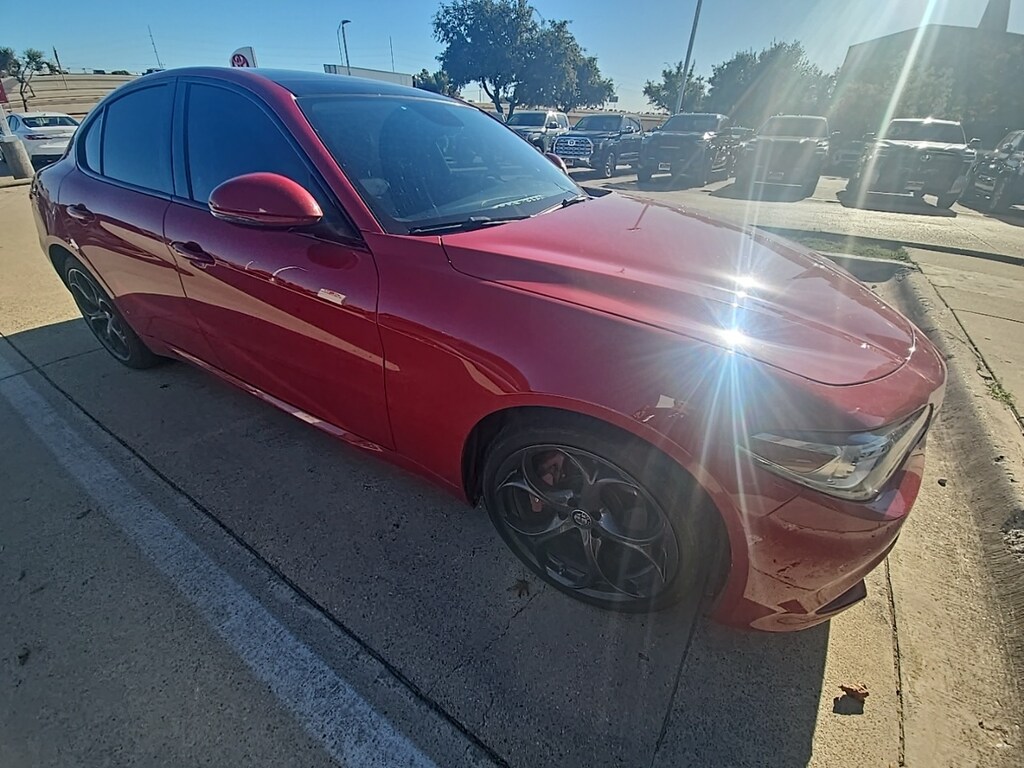 Used 2018 Alfa Romeo Giulia Ti Sport w/Driver Assistance/Dual-Pane SR Sedan