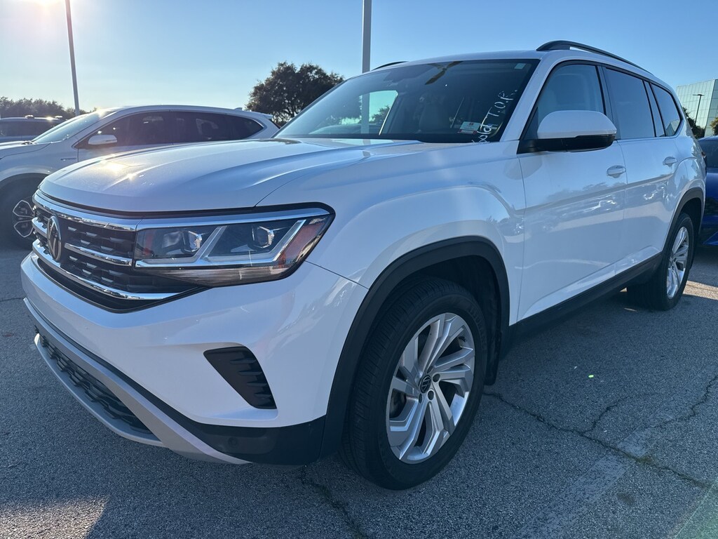 Used 2021 Volkswagen Atlas 3.6L V6 SE w/Technology w/2nd-Row Captains Chairs SUV