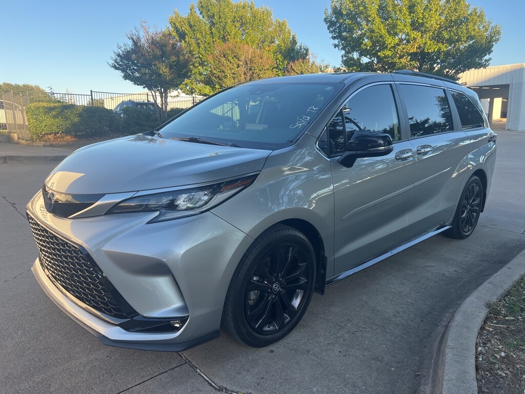 Used 2023 Toyota Sienna XSE 7 Passenger Van Passenger Van