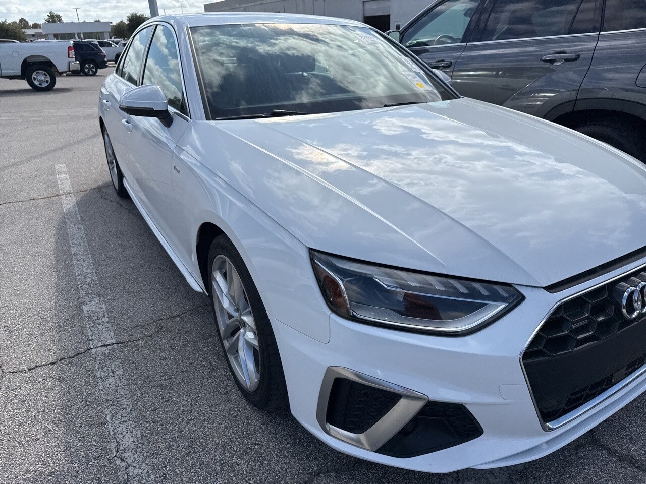 2023 Audi A4 45 S line Premium Plus Quattro photo 3