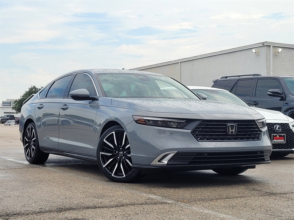 Used 2023 Honda Accord Hybrid Touring w/Navigation/Sunroof/Lthr. Sedan