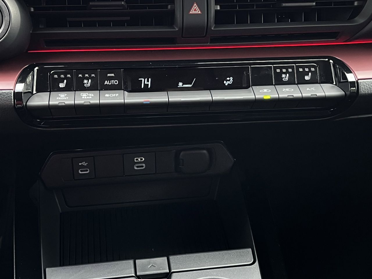 2026 Toyota Prius Plug-in Hybrid XSE Premium - Photo 18