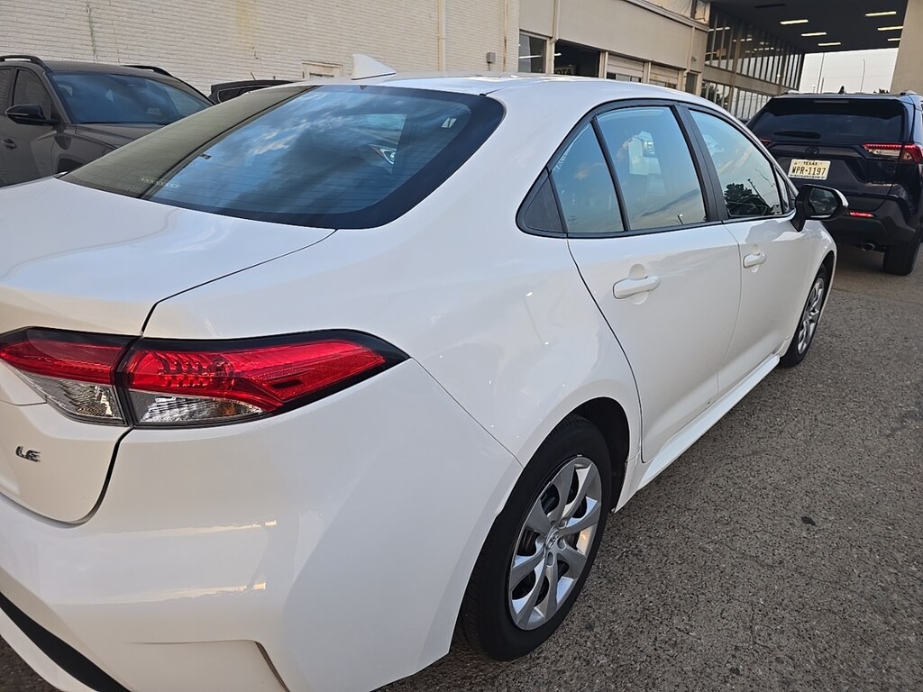 Used 2022 Toyota Corolla LE w/Exterior Parking Camera Rear Sedan