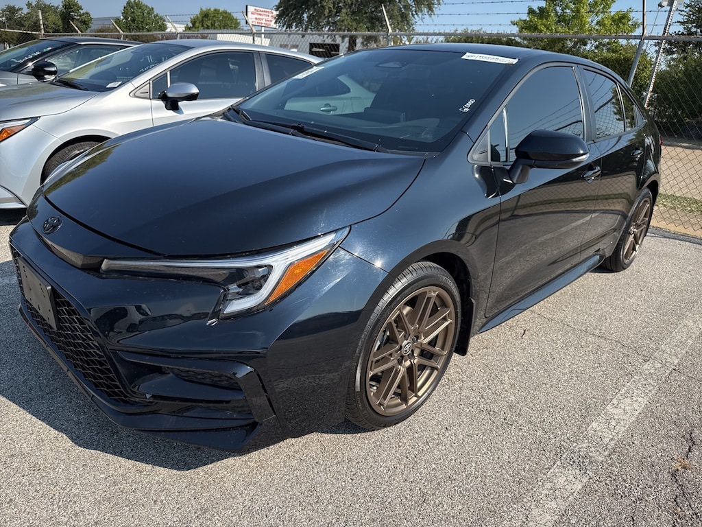 Used 2024 Toyota Corolla SE Nightshade w/18-in Bronze-Finished Alloy Sedan