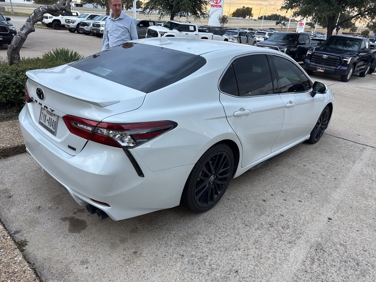 2021 Toyota Camry XSE photo 3