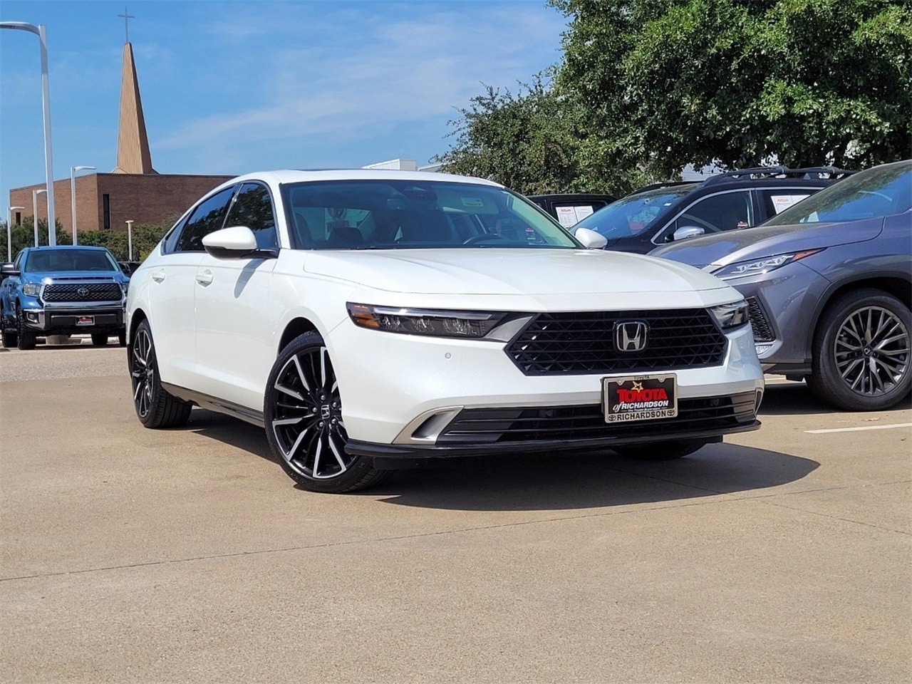 Used 2023 Honda Accord Hybrid Touring with VIN 1HGCY2F8XPA003315 for sale in Richardson, TX