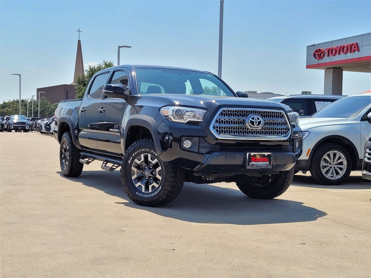 Used 2017 Toyota Tacoma TRD Off Road with VIN 5TFCZ5AN5HX083809 for sale in Richardson, TX