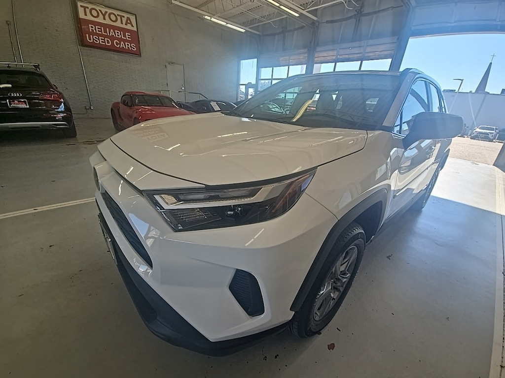 Used 2025 Toyota RAV4 Hybrid LE SUV