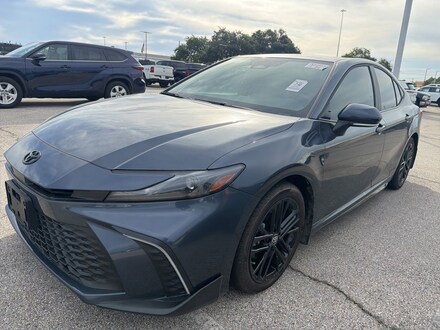 2026 Toyota Camry SE w/Sunroof/Convenience Pkg/18-in Blk Alloy Sedan