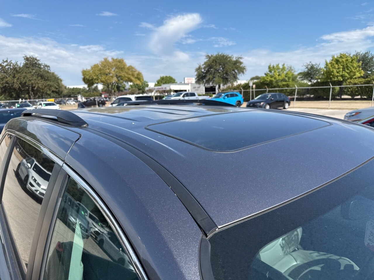 2022 Toyota Sienna XLE photo 3