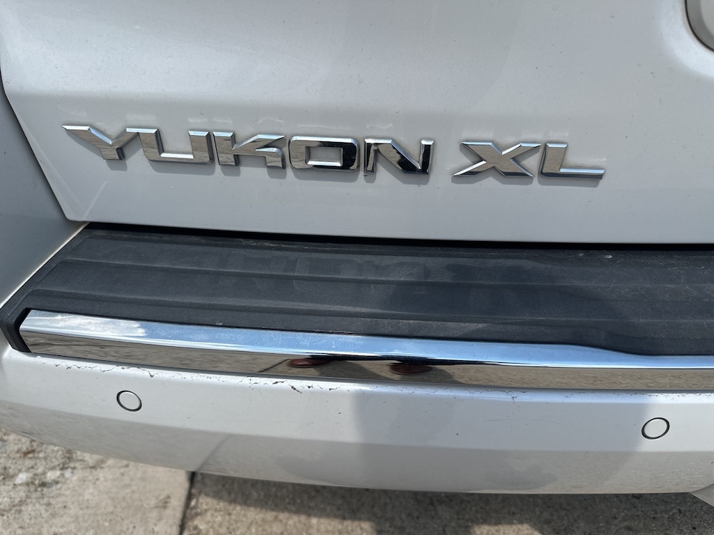 Used 2018 GMC Yukon XL Denali w/Magnetic Ride Control Suspension SUV