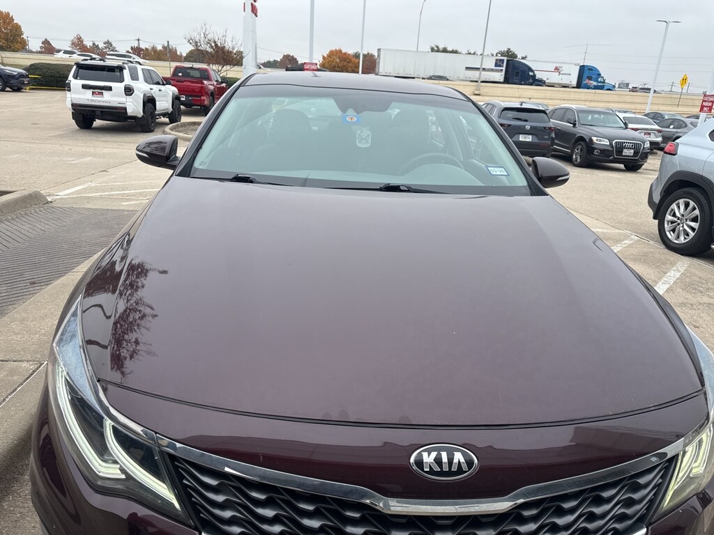 Used 2020 Kia Optima LX w/6.5J x 16-in Silver Alloy Wheels Sedan