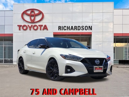 2023 Nissan Maxima SR w/Panoramic-Glass Roof Sedan