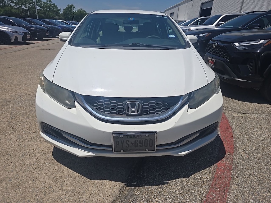 Used 2014 Honda Civic LX w/160-Watt AM/FM/CD Audio System Sedan