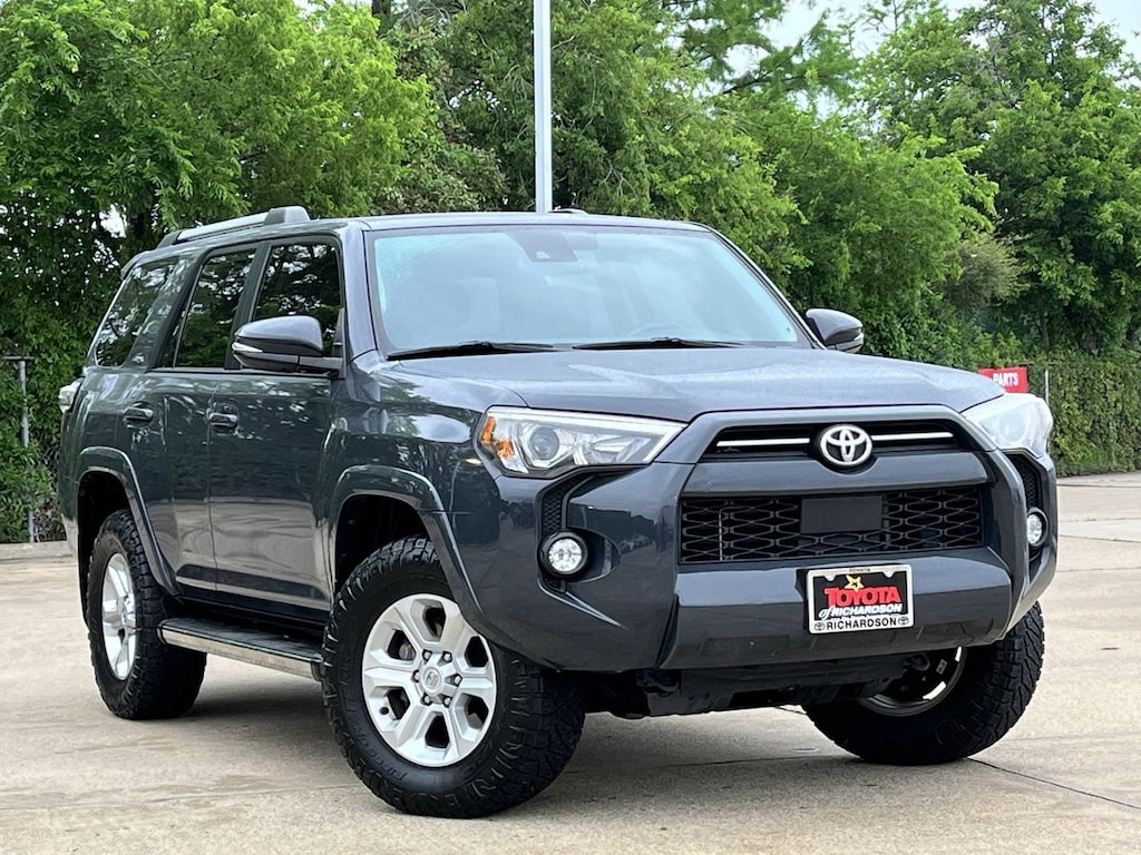 Used 2024 Toyota 4Runner SR5 Premium w/3rd-Row Seats/Navigation/Leather/Sun SUV