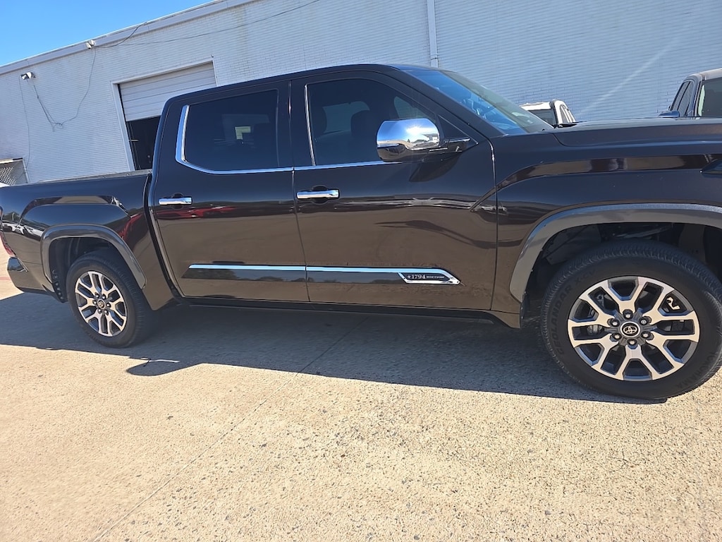 Used 2022 Toyota Tundra 1794 Edition w/Navigation/Moonroof Truck CrewMax