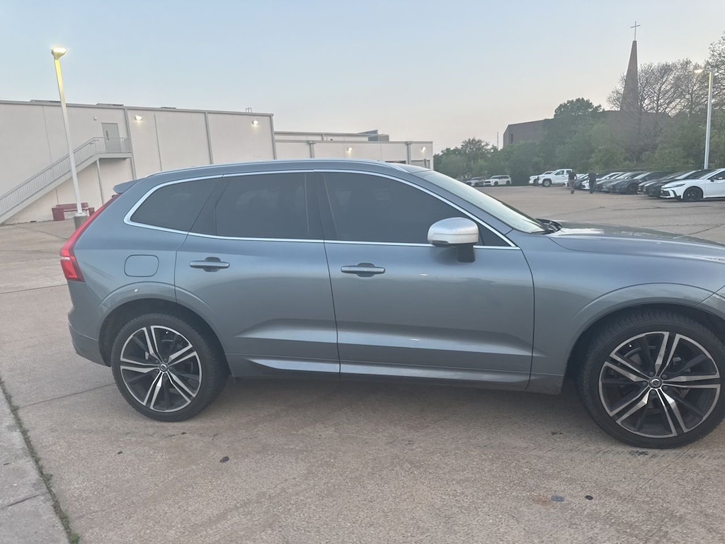 Used 2018 Volvo XC60 T5 R-Design SUV