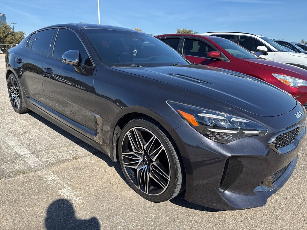 Used 2022 Kia Stinger GT1 w/Navigation/Sunroof/Leather/19-in Alloy Sedan