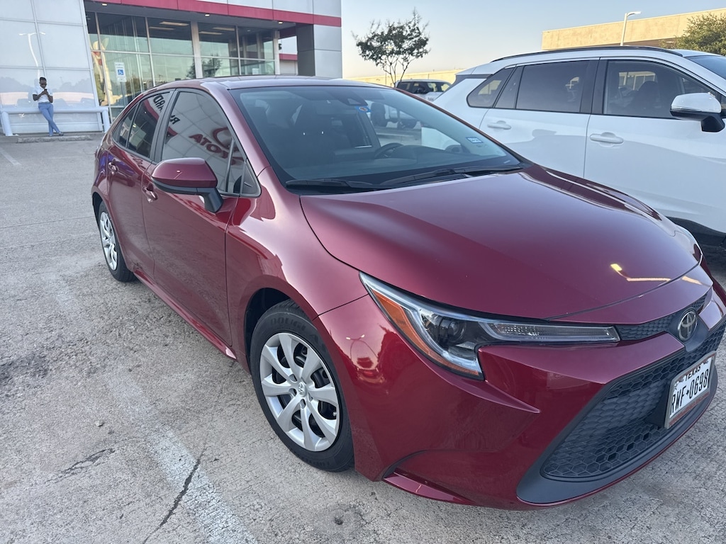 Used 2022 Toyota Corolla LE w/Exterior Parking Camera Rear Sedan