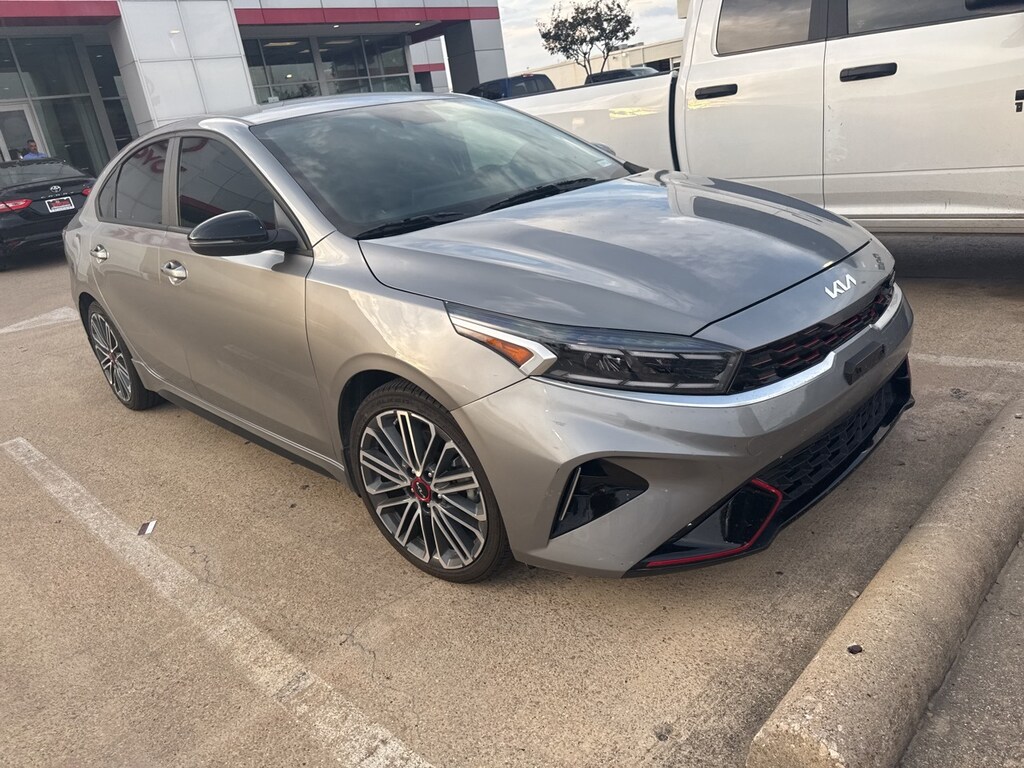 Used 2022 Kia Forte GT w/Navigation/18 Machine Finish Alloy Sedan