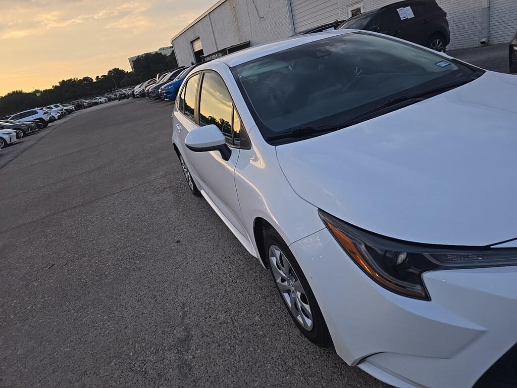 Used 2022 Toyota Corolla LE w/Exterior Parking Camera Rear Sedan