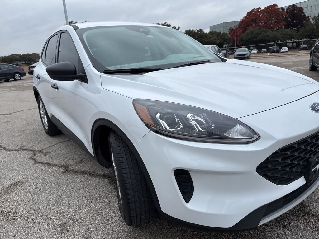 Used 2021 Ford Escape S w/17-in Steel Sparkle Silver-Painted Covers SUV