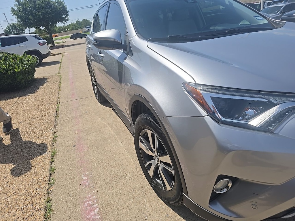 Used 2018 Toyota RAV4 XLE w/Power Premium Extra Value Package SUV