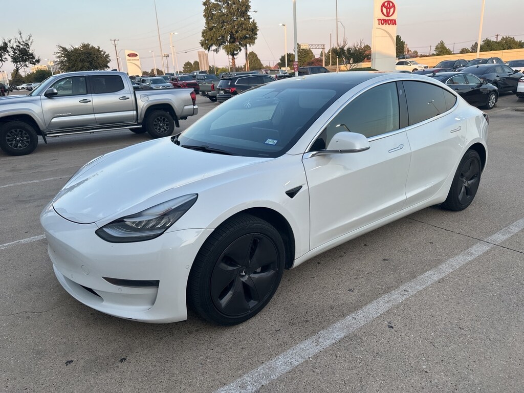 Used 2020 Tesla Model 3 Standard w/18-in Aero Black Alloy/Nav Sedan