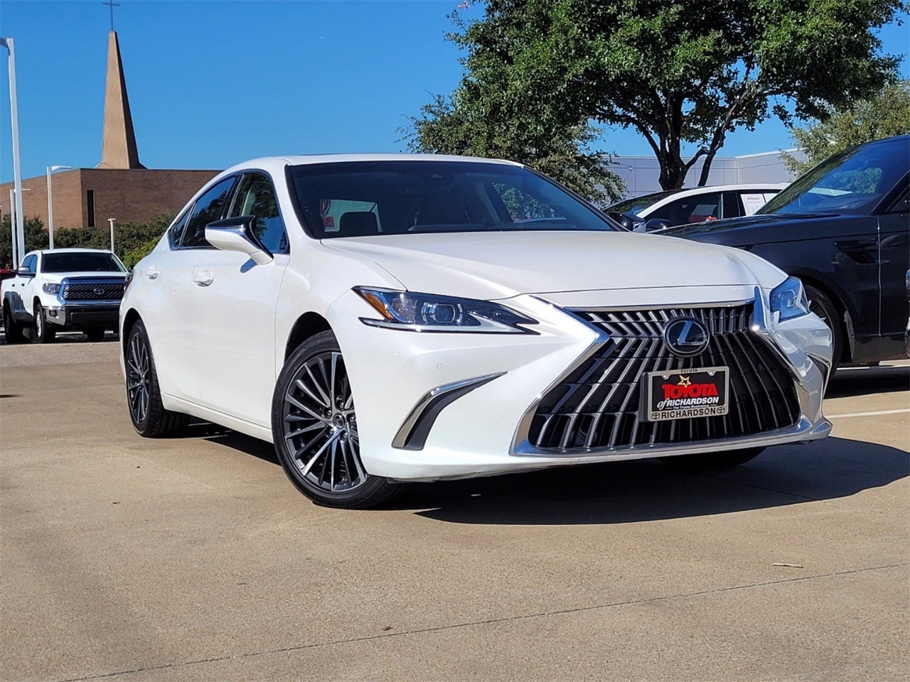 Used 2023 Lexus ES 350 with VIN 58ADZ1B17PU142632 for sale in Richardson, TX