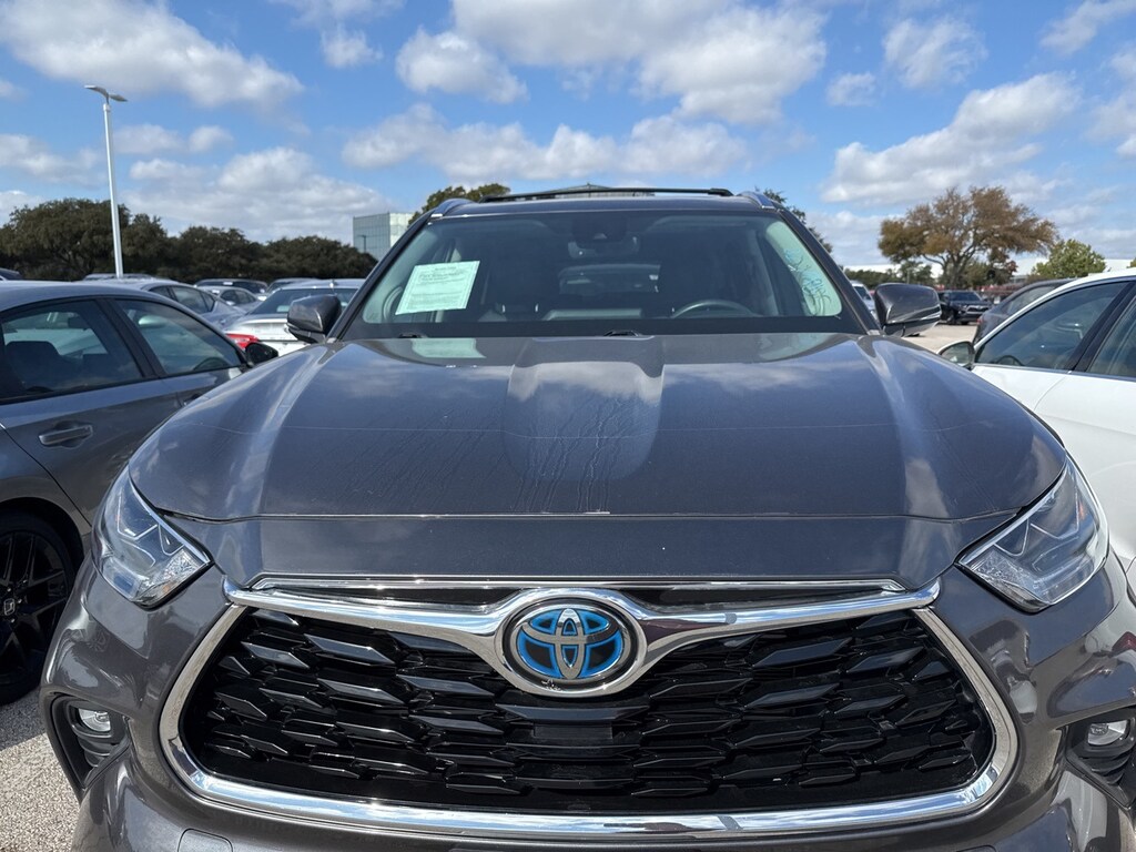 Used 2022 Toyota Highlander Hybrid Limited w/Navigation/Leather/20-in ...