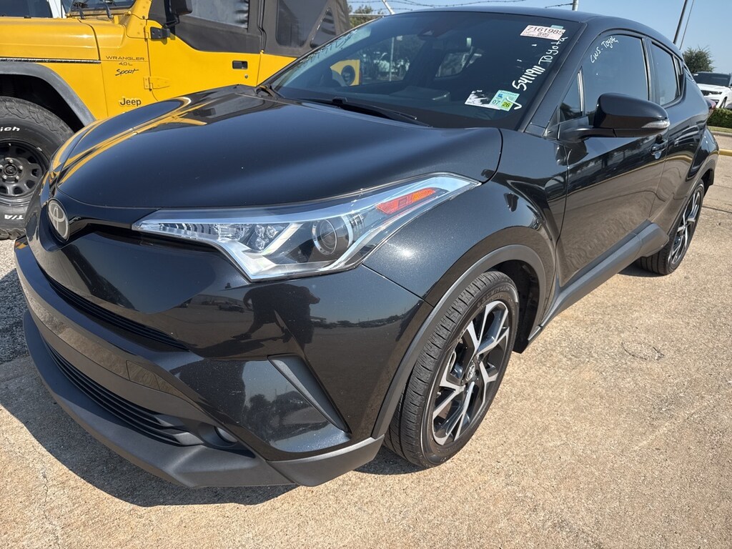 Used 2018 Toyota C-HR XLE Premium w/18-in Sport Alloy Wheels SUV