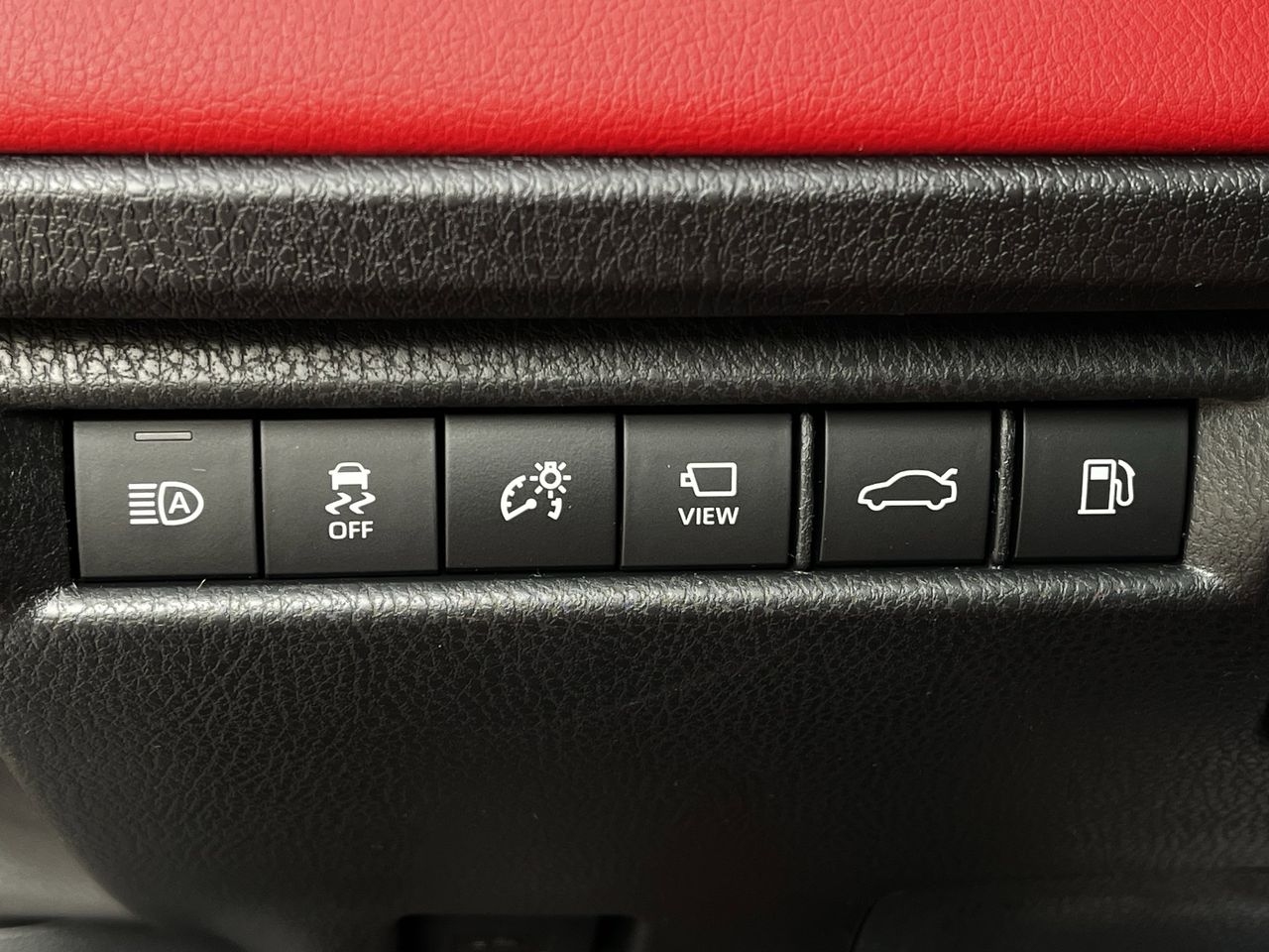 2026 Toyota Camry XSE - Photo 20