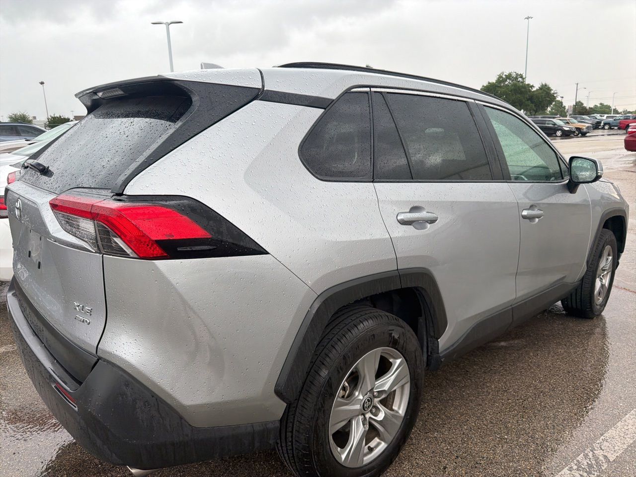 View vehicle photo 4