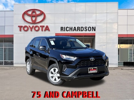 2025 Toyota RAV4 LE SUV