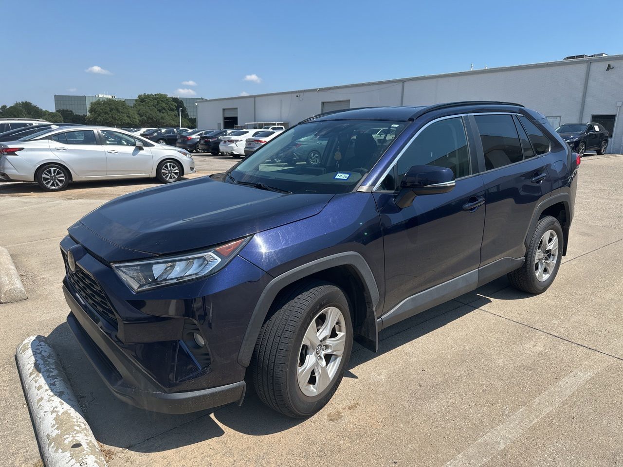 2020 Toyota RAV4 XLE AWD's photo